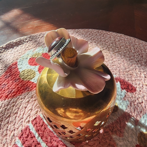 Ring - Picture 2 of 3